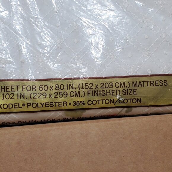 QUEEN FLAT SHEETS , 4 , NEW IN PACKAGES - Picture 3 of 7